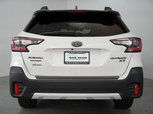 Used 2020 Subaru Outback Limited XT image 8