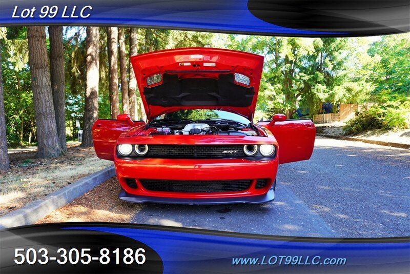 Used 2015 Dodge Challenger SRT Hellcat RWD image 28