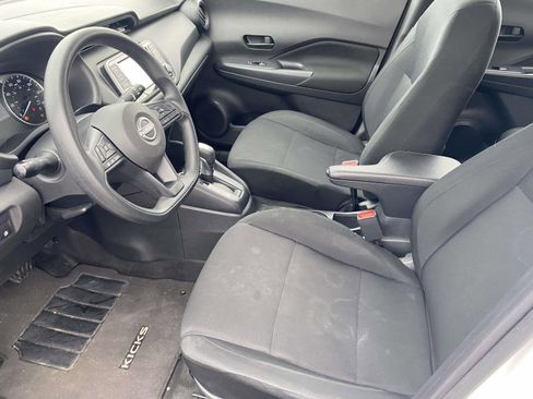 Used 2024 Nissan Kicks S image 13