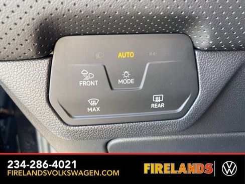 New 2026 Volkswagen Atlas Cross Sport SEL Premium R-Line image 36