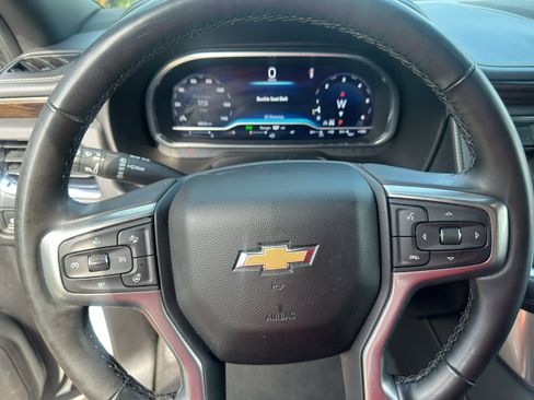 Used 2023 Chevrolet Suburban Premier AWD/4WD image 24