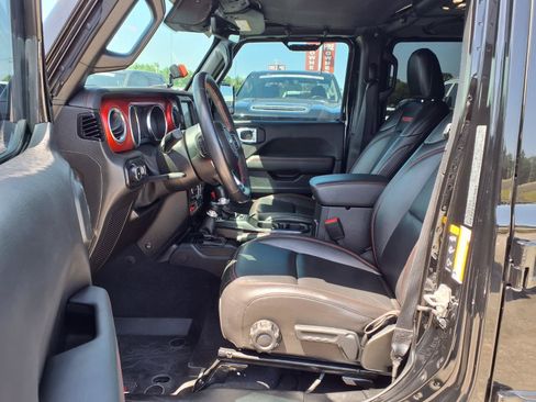 Used 2021 Jeep Wrangler Unlimited Rubicon AWD/4WD image 10