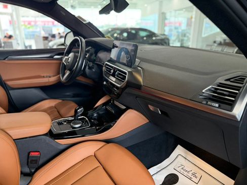 Used 2023 BMW X4 xDrive30i w/ M Sport Package AWD/4WD image 17