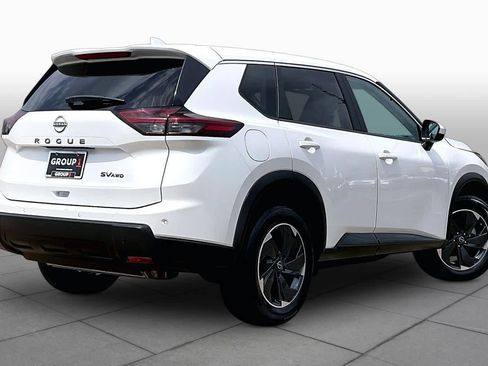 Used 2024 Nissan Rogue SV AWD/4WD image 13