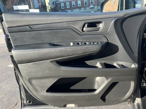 Used 2024 Honda Odyssey EX-L image 8