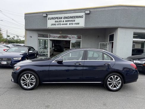 Used 2016 Mercedes-Benz C 300 4MATIC Sedan image 4