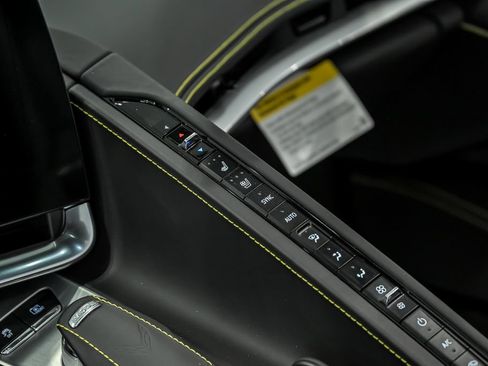 Used 2023 Chevrolet Corvette Stingray Premium Conv w/ Battery Protection Package RWD image 20