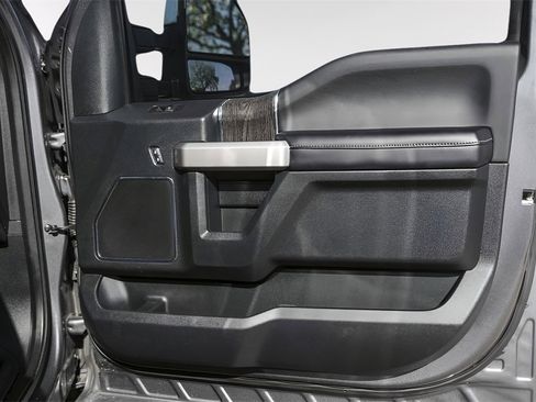 Used 2021 Ford F250 Lariat w/ Lariat Value Package image 34