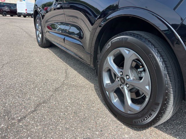 Certified 2024 Ford Escape ST-Line w/ Tech Pack #1 AWD/4WD image 24
