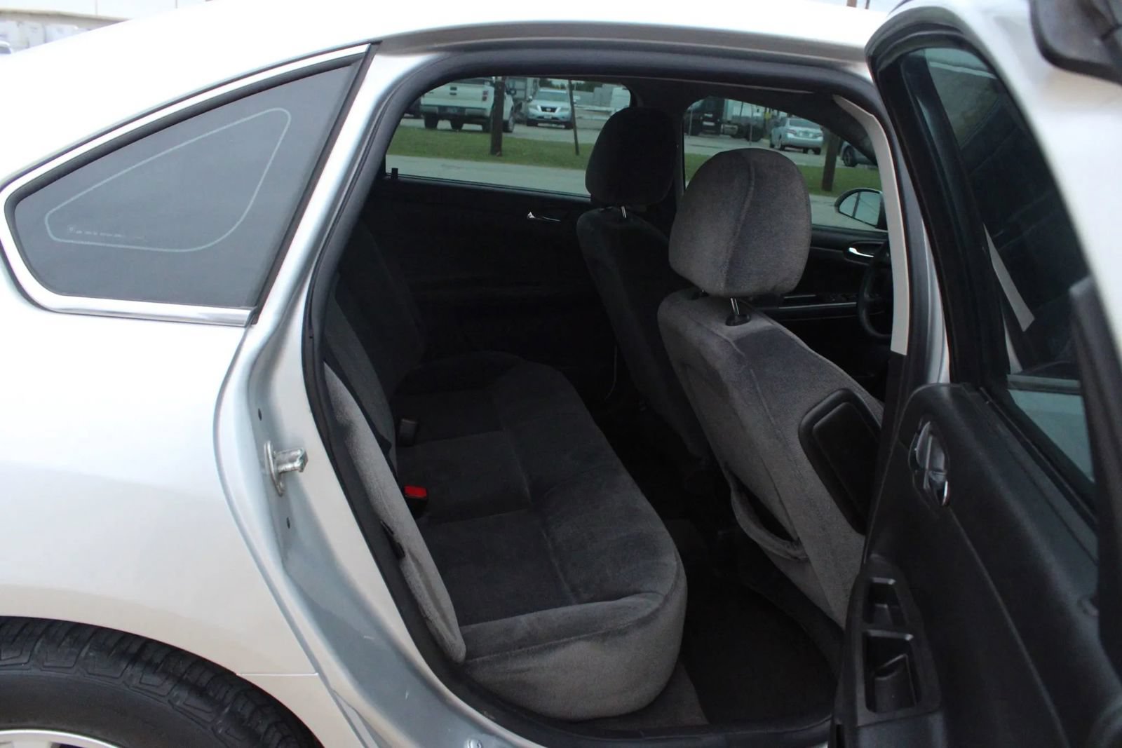 Used 2014 Chevrolet Impala Limited LS FWD image 12