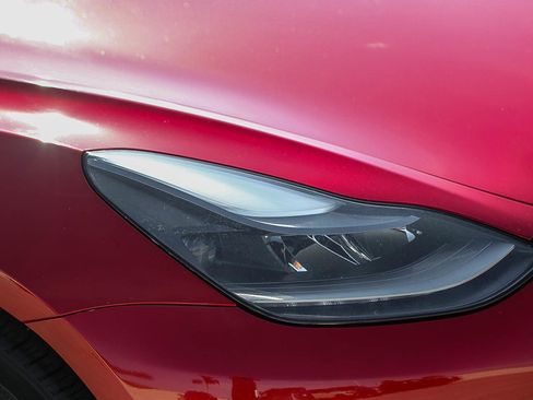 Used 2021 Tesla Model 3 Standard Range Plus RWD image 8
