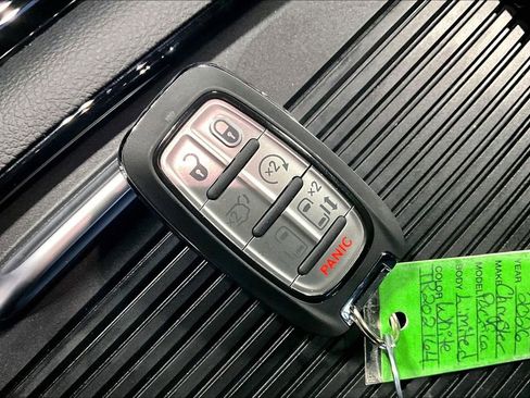 New 2026 Chrysler Pacifica Limited w/ S Appearance Package image 31