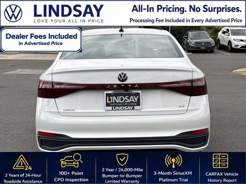 Used 2025 Volkswagen Jetta SE w/ Sunroof Package FWD image 4