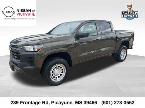 Used 2023 Chevrolet Colorado W/T image 1