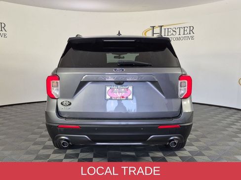 Used 2022 Ford Explorer XLT w/ Equipment Group 202A RWD image 5