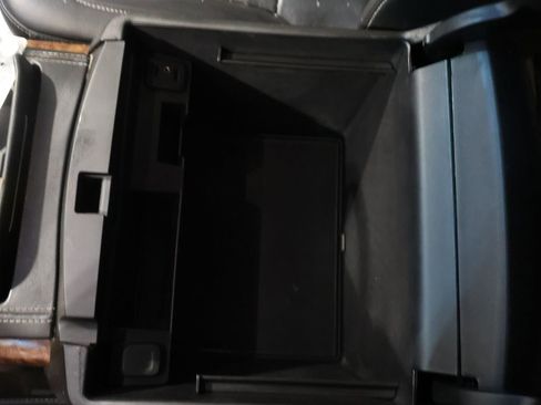 Used 2018 Chevrolet Tahoe Premier image 34