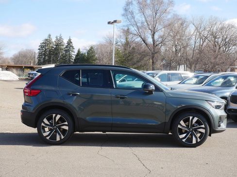 New 2026 Volvo XC40 B5 Ultra w/ Climate Package image 2