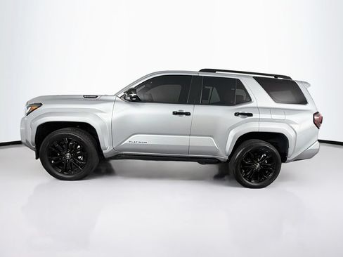Used 2025 Toyota 4Runner Platinum AWD/4WD image 6