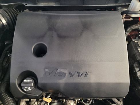 Used 2020 Chevrolet Traverse LS w/ LPO, Floor Liner Package FWD image 30