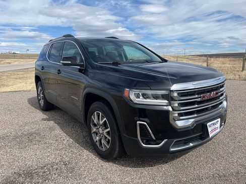 Used 2020 GMC Acadia SLT w/ Driver Alert Package II image 7