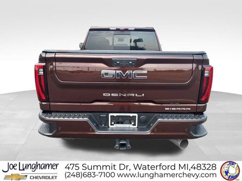 Used 2024 GMC Sierra 3500 Denali Ultimate AWD/4WD image 4