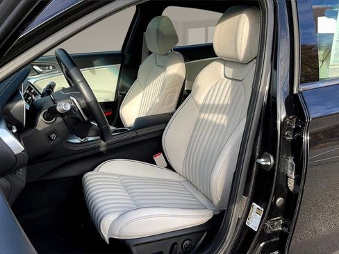 Used 2025 Genesis G70 2.5T w/ Sport Prestige Package image 21