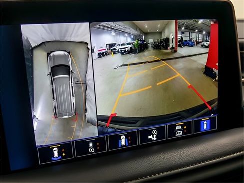 Used 2023 Chevrolet Tahoe High Country w/ Premium Package image 22