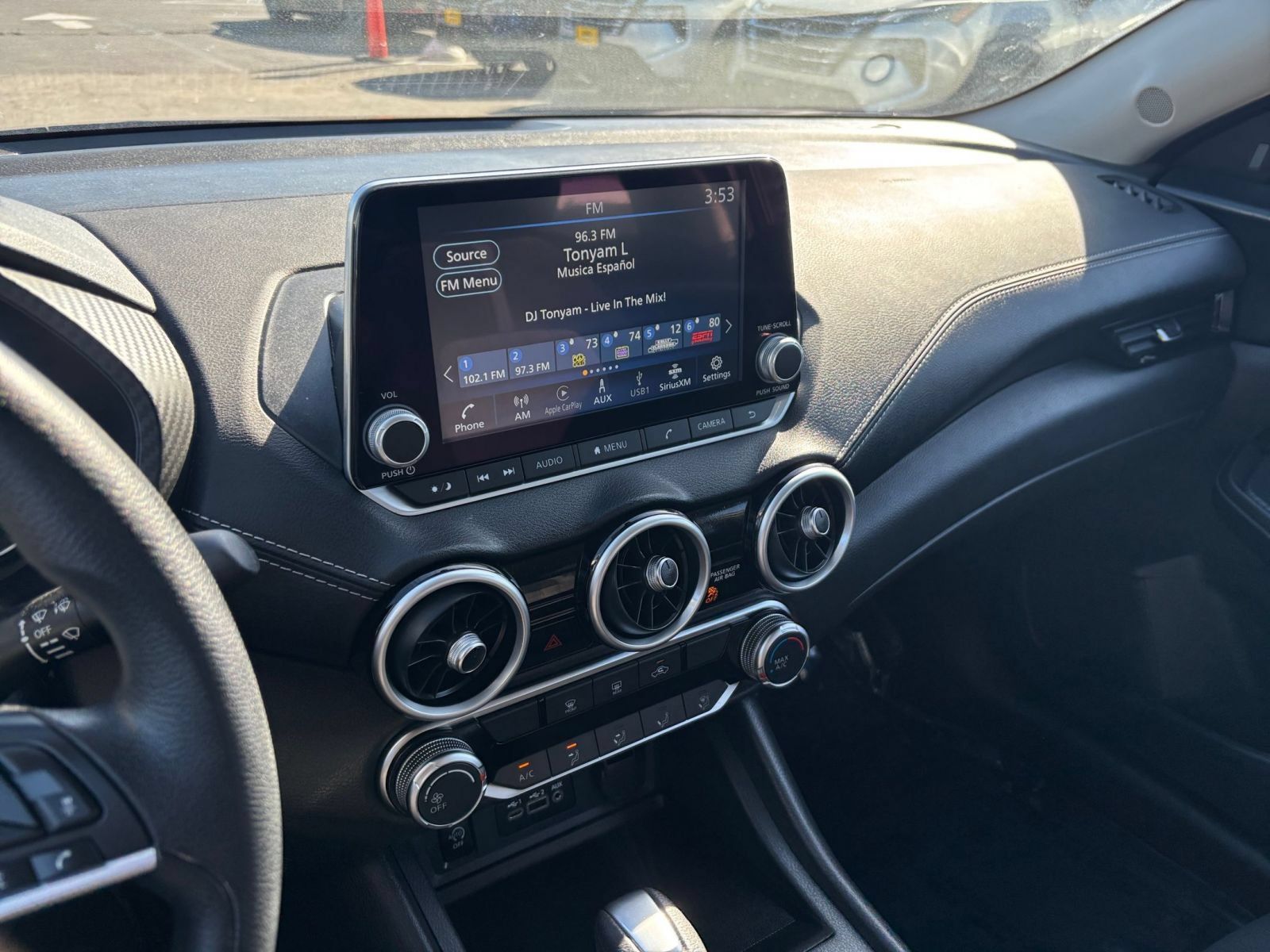 Used 2025 Nissan Sentra SV FWD image 16