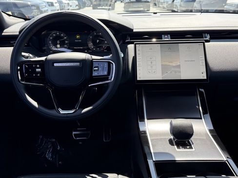 New 2026 Land Rover Range Rover Velar Dynamic SE image 25