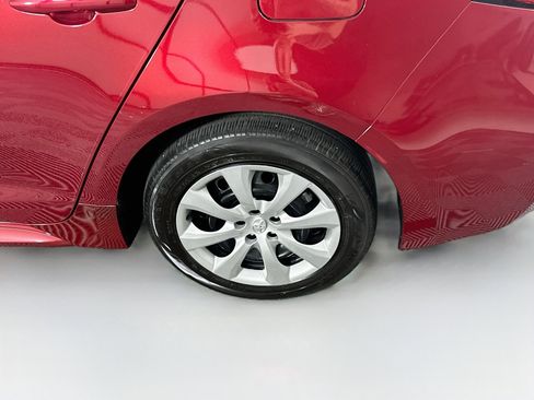 Used 2026 Toyota Corolla LE FWD image 11