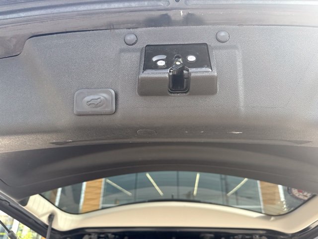 Used 2013 GMC Acadia SLE FWD image 15