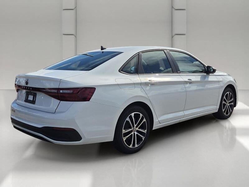 Used 2025 Volkswagen Jetta Sport FWD image 5