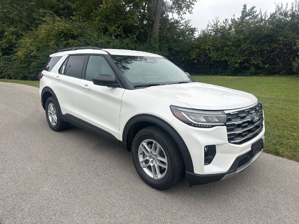 New 2027 Ford Explorer Active w/ Active Comfort Package AWD/4WD image 1