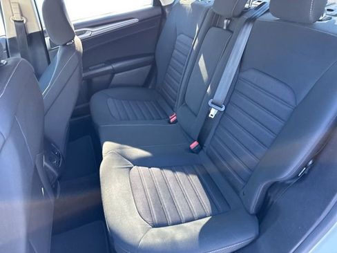 Used 2020 Ford Fusion SE image 22