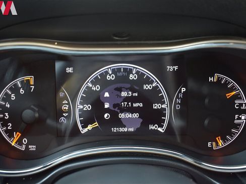 Used 2016 Jeep Grand Cherokee Laredo w/ Quick Order Package 23E image 16