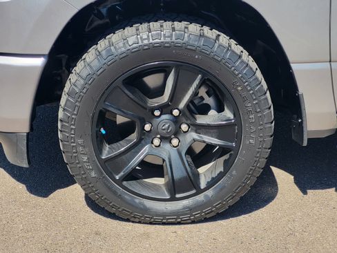 Used 2021 RAM 1500 Lone Star AWD/4WD image 9