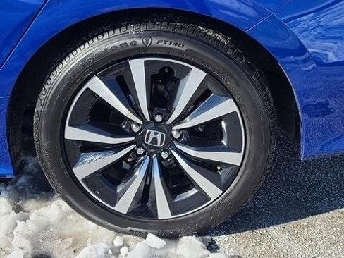 Used 2022 Honda Civic EX image 9