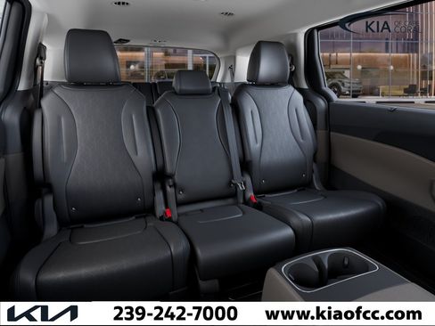 New 2026 Kia Carnival EX FWD image 16