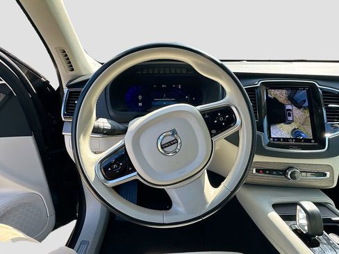 Used 2023 Volvo XC90 B6 Plus w/ Protection Package Premier image 11