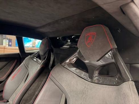 Used 2024 Lamborghini Huracan Sterrato AWD/4WD image 23