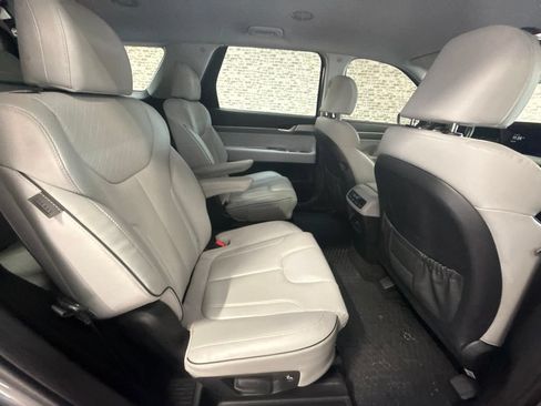 Used 2023 Hyundai Palisade SEL FWD image 12