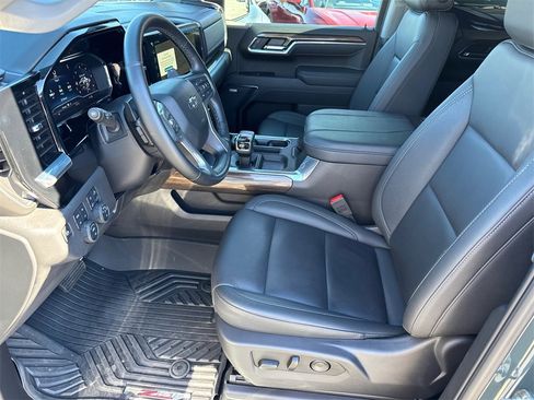 Used 2025 Chevrolet Silverado 1500 LT Trail Boss w/ LT Trail Boss Premium Package image 26