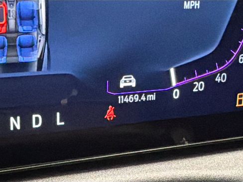 Used 2025 Ford Mustang Coupe image 8