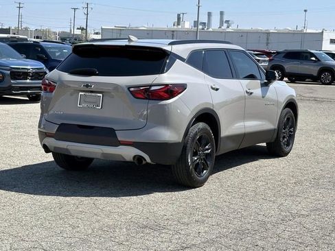 Used 2021 Chevrolet Blazer LT FWD image 7