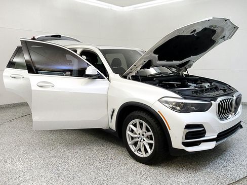 Used 2023 BMW X5 xDrive40i w/ Premium Package AWD/4WD image 9