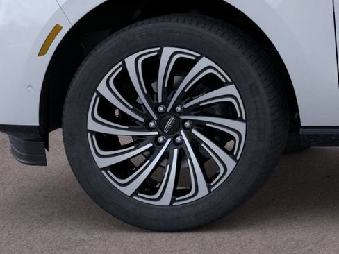 New 2025 Lincoln Navigator Black Label AWD/4WD image 19