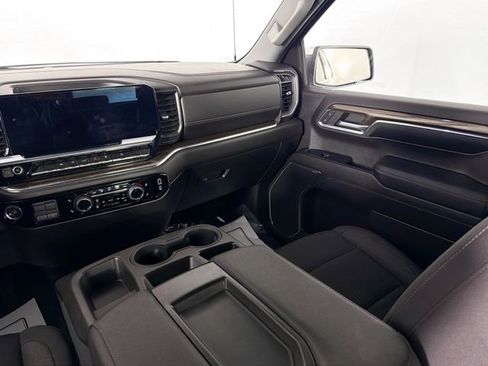 Used 2023 Chevrolet Silverado 1500 LT AWD/4WD image 22