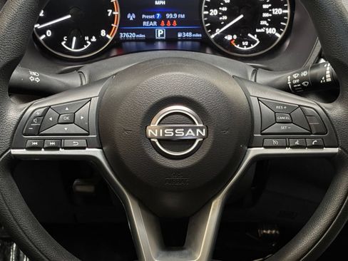Used 2025 Nissan Altima 2.5 SV FWD image 28