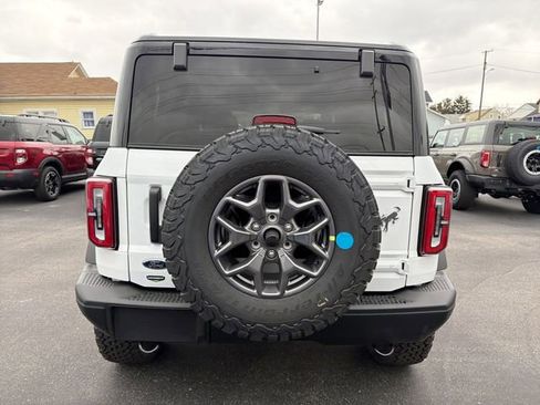 New 2025 Ford Bronco Badlands image 5