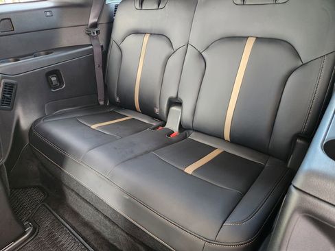 Used 2024 MAZDA CX-90 3.3 Turbo S w/ Premium Package image 31